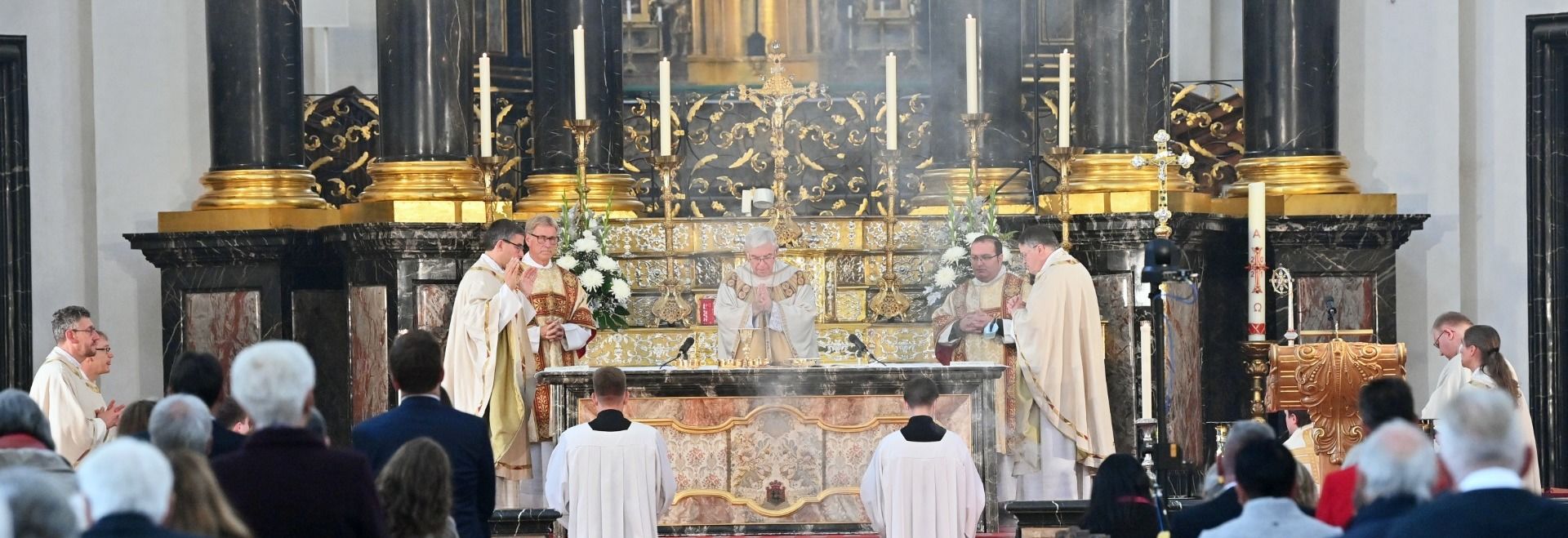 Diakonenweihe im Fuldaer Dom